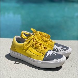 Yellow Old School Custom Vans , woman size 8